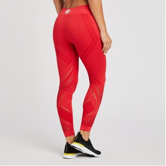 nux quintessential legging